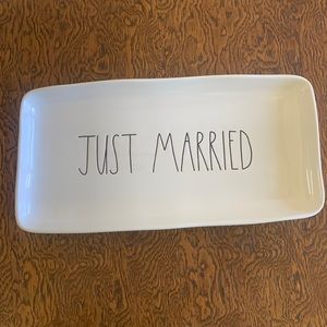 Rae Dunn Platter JUST MARRIED